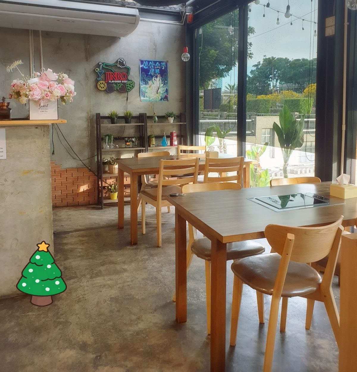 For SaleRetail SpaceSathorn, Narathiwat : Korean and Japanese restaurants for sale Next to the main road opposite Lotus Rama 3, near Central Department Store and Terminal 21.