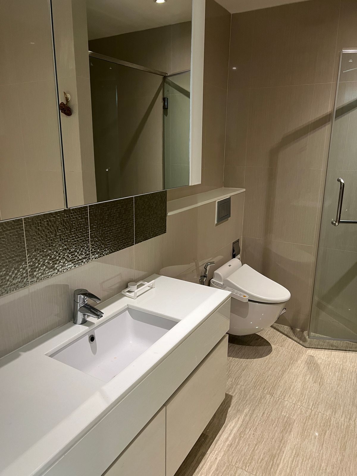 ให้เช่าคอนโดสุขุมวิท อโศก ทองหล่อ : ให้เช่า คอนโด 2 นอน 2 น้ำ ห้องกว้าง สวย วิวดี เฟอร์นิเจอร์ครบ พร้อมอยู่ ใกล้ BTS พร้อมพงษ์