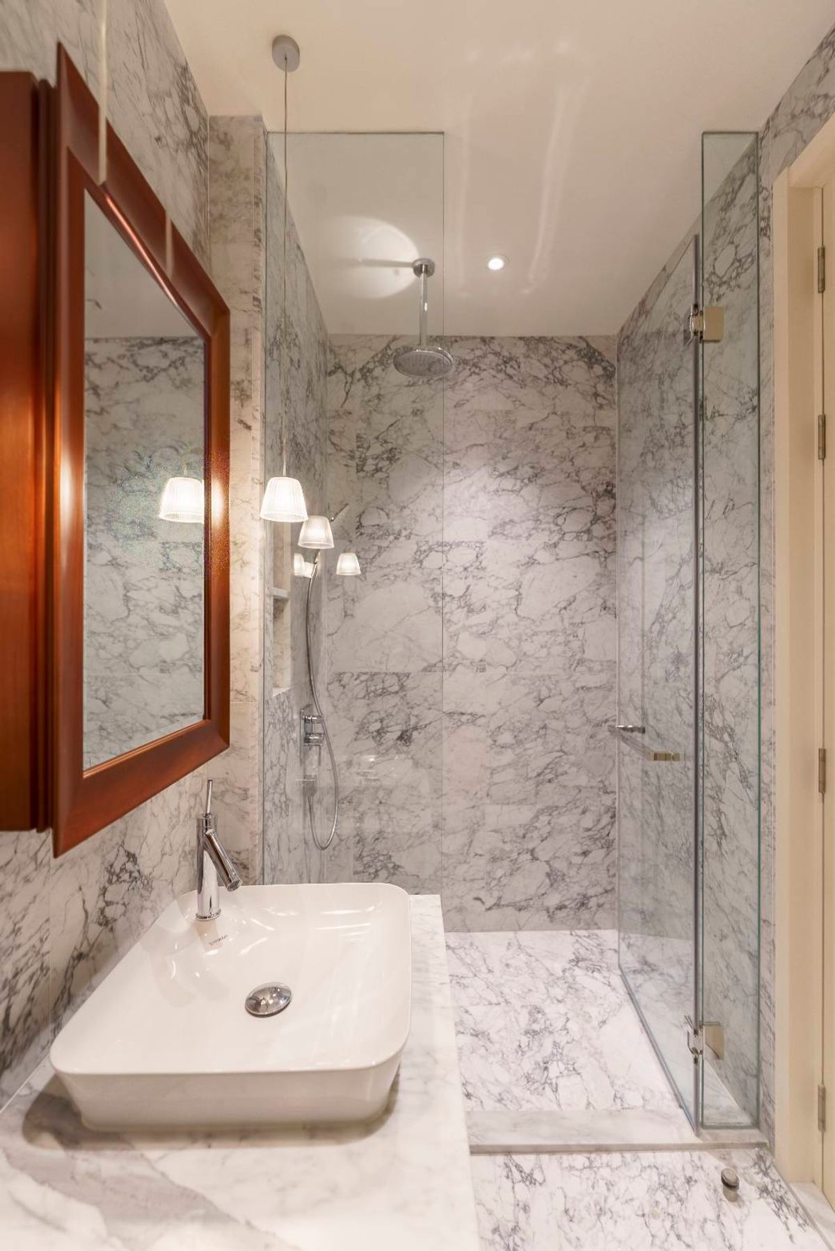 For RentCondoSukhumvit, Asoke, Thonglor : 💥SL-9160💥KHUN by YOO inspired by Starck 👉Line : @primahome