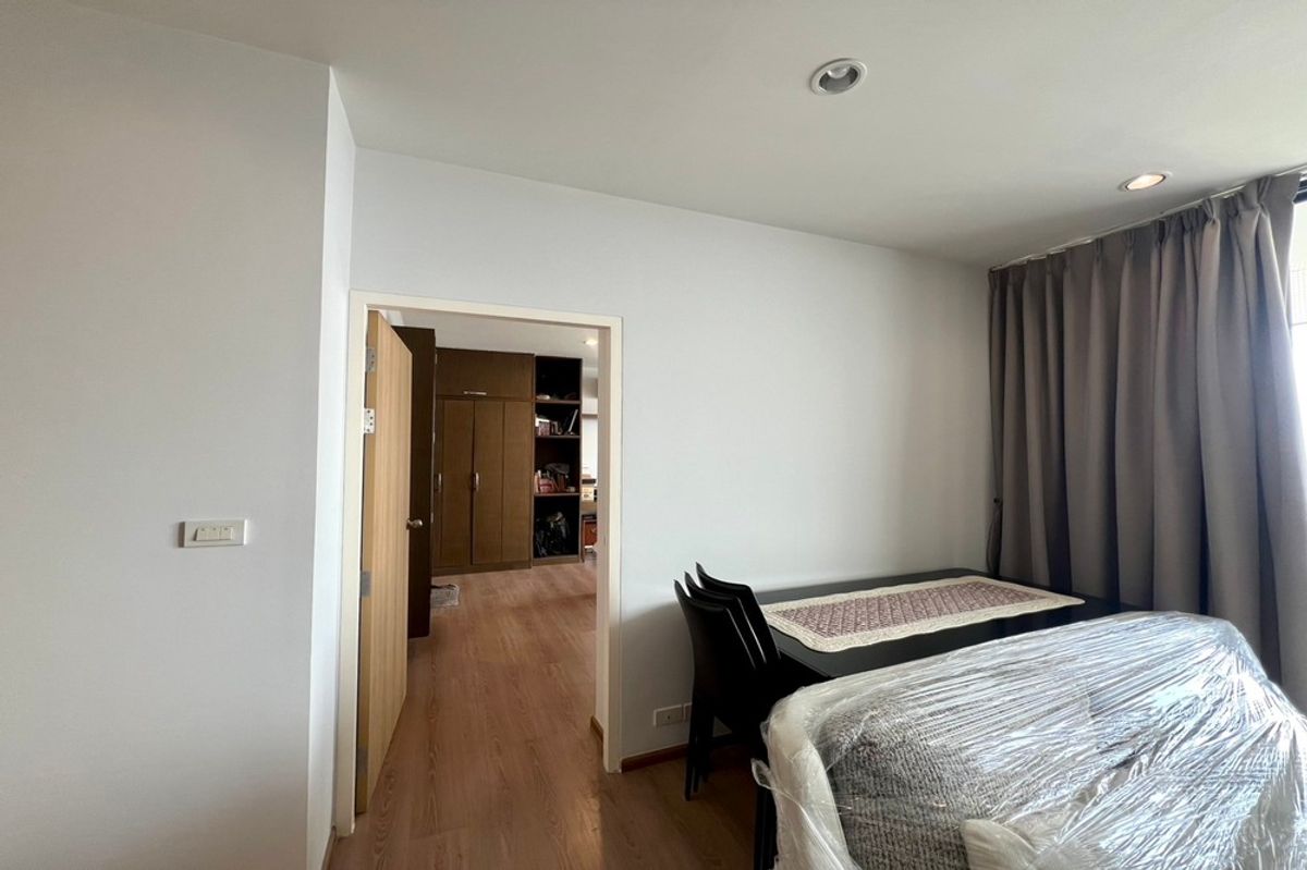 ขายคอนโดลาดพร้าว เซ็นทรัลลาดพร้าว : 🔥 สำหรับขาย !! วิวเมือง, ห้องมุม, ห้องอยู่ทิศใต้, ชั้นสูง 28++, ทำเลดี!! 🔥 Code C20251000047..........The Issara Ladprao, 2 ห้องนอน, 2 ห้องน้ำ, แต่งครบ, ราคาพิเศษ!!📣📣