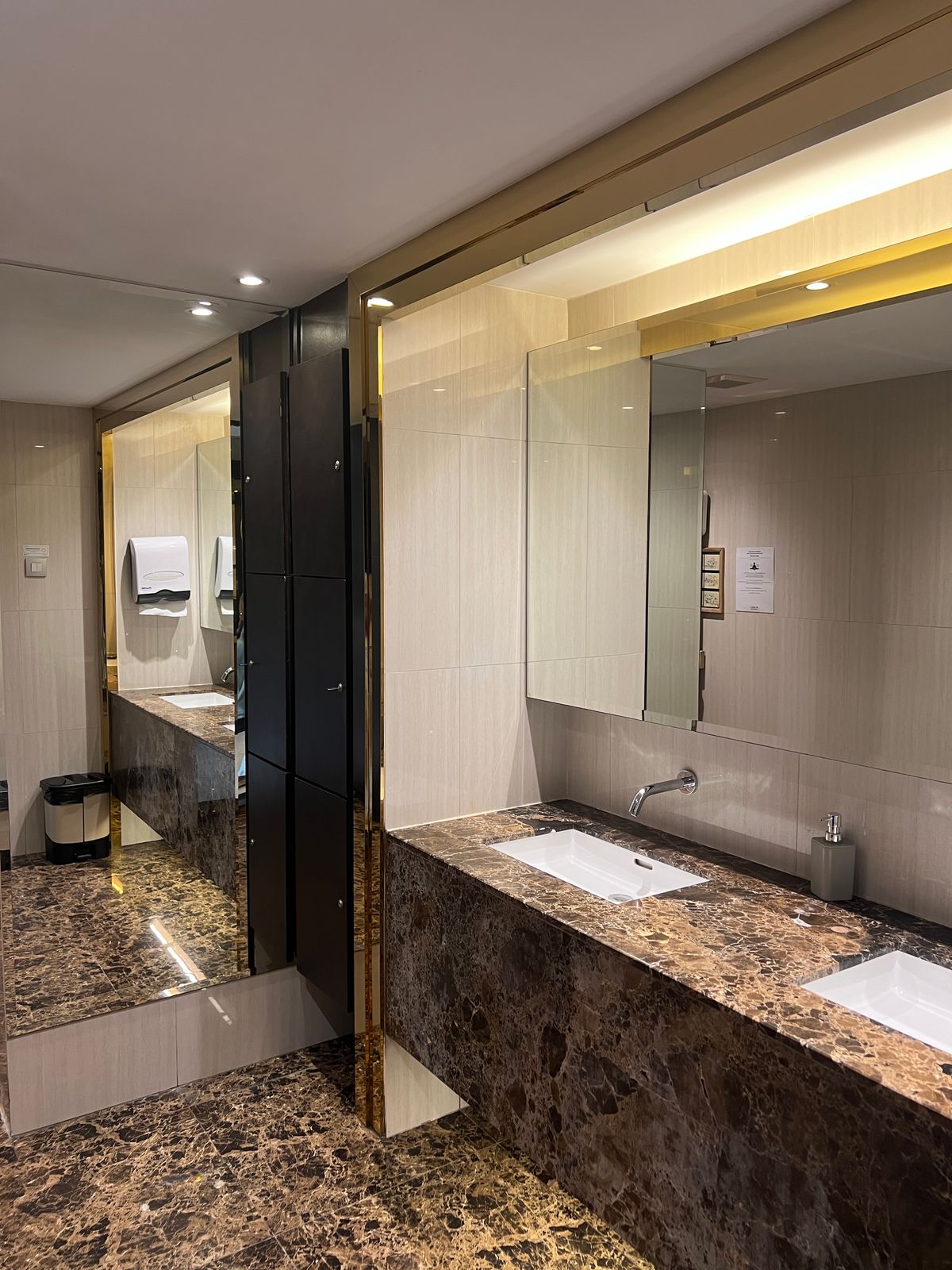 ให้เช่าคอนโดสุขุมวิท อโศก ทองหล่อ : ให้เช่า คอนโด 2 นอน 2 น้ำ ห้องกว้าง สวย วิวดี เฟอร์นิเจอร์ครบ พร้อมอยู่ ใกล้ BTS พร้อมพงษ์