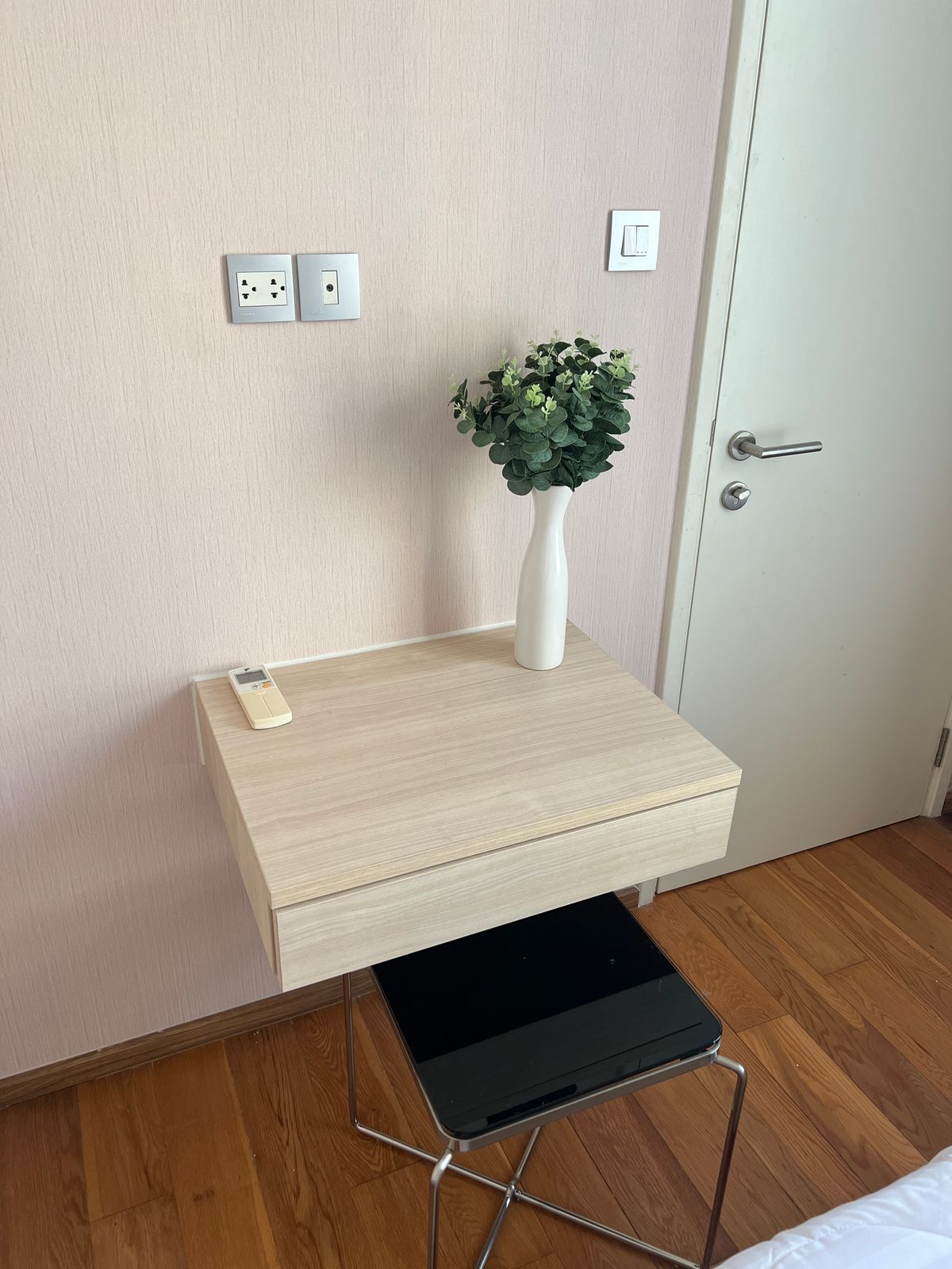 ให้เช่าคอนโดสุขุมวิท อโศก ทองหล่อ : ให้เช่า คอนโด 2 นอน 2 น้ำ ห้องกว้าง สวย วิวดี เฟอร์นิเจอร์ครบ พร้อมอยู่ ใกล้ BTS พร้อมพงษ์