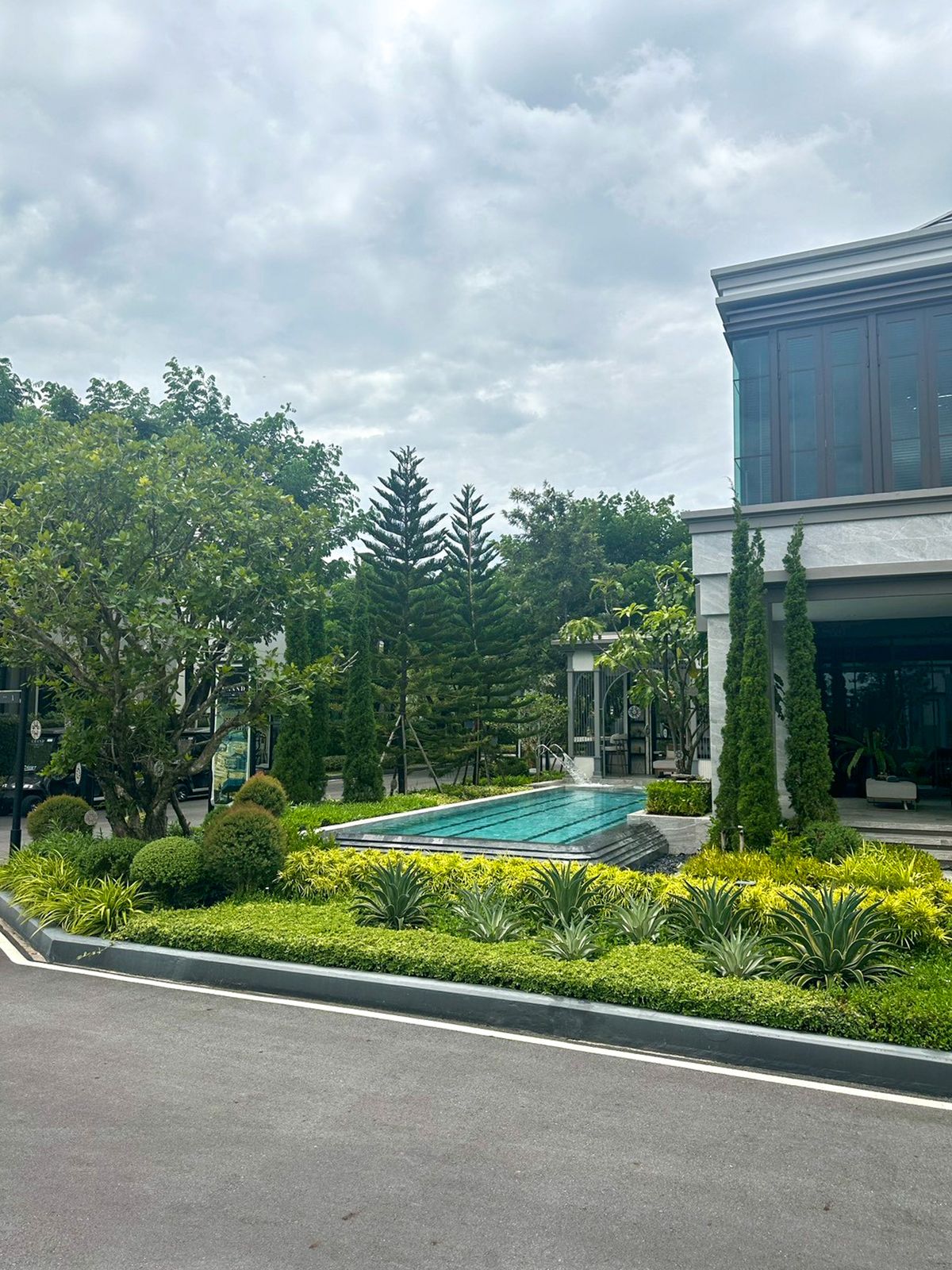 ขายบ้านปิ่นเกล้า จรัญสนิทวงศ์ : Grand Bangkok Boulevard - Borommaratchachonnani HP0217