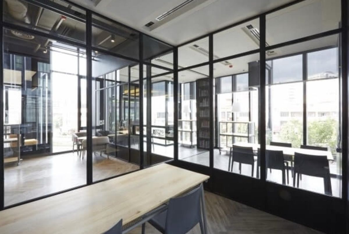 ขายร้านค้า/ตลาดนัดสยาม จุฬา สามย่าน : ขาย Commercial Unit พร้อมผู้เช่า ตรงข้ามจุฬา - สามย่านมิตรทาวน์ พื้นที่ 338.74 ตรม | 350 ม. MRT สามย่าน | 0824499822 แพร