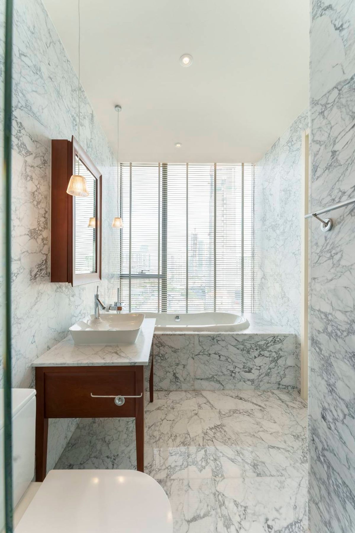 For RentCondoSukhumvit, Asoke, Thonglor : 💥SL-9160💥KHUN by YOO inspired by Starck 👉Line : @primahome