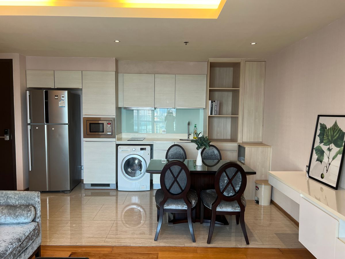 ให้เช่าคอนโดสุขุมวิท อโศก ทองหล่อ : ให้เช่า คอนโด 2 นอน 2 น้ำ ห้องกว้าง สวย วิวดี เฟอร์นิเจอร์ครบ พร้อมอยู่ ใกล้ BTS พร้อมพงษ์