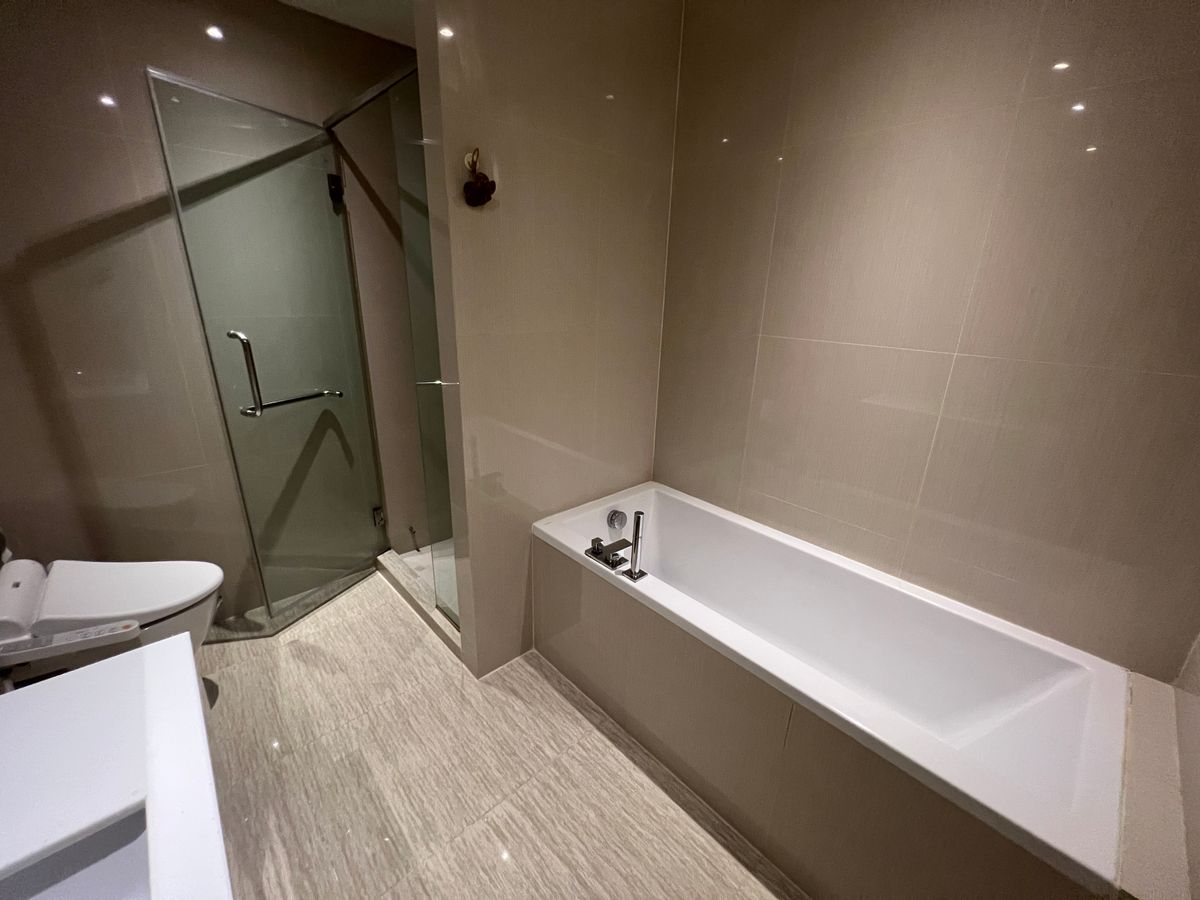 ให้เช่าคอนโดสุขุมวิท อโศก ทองหล่อ : ให้เช่า คอนโด 2 นอน 2 น้ำ ห้องกว้าง สวย วิวดี เฟอร์นิเจอร์ครบ พร้อมอยู่ ใกล้ BTS พร้อมพงษ์