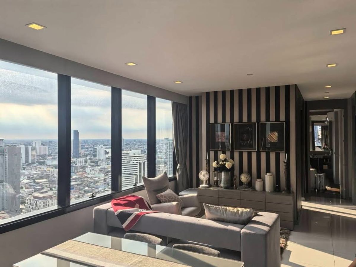 For RentCondoSilom, Saladaeng, Bangrak : Condo for rent M Silom near BTS Chong Nonsi 67,000 baht Property code: RS1822 🐶🐱 (PET Friendly)