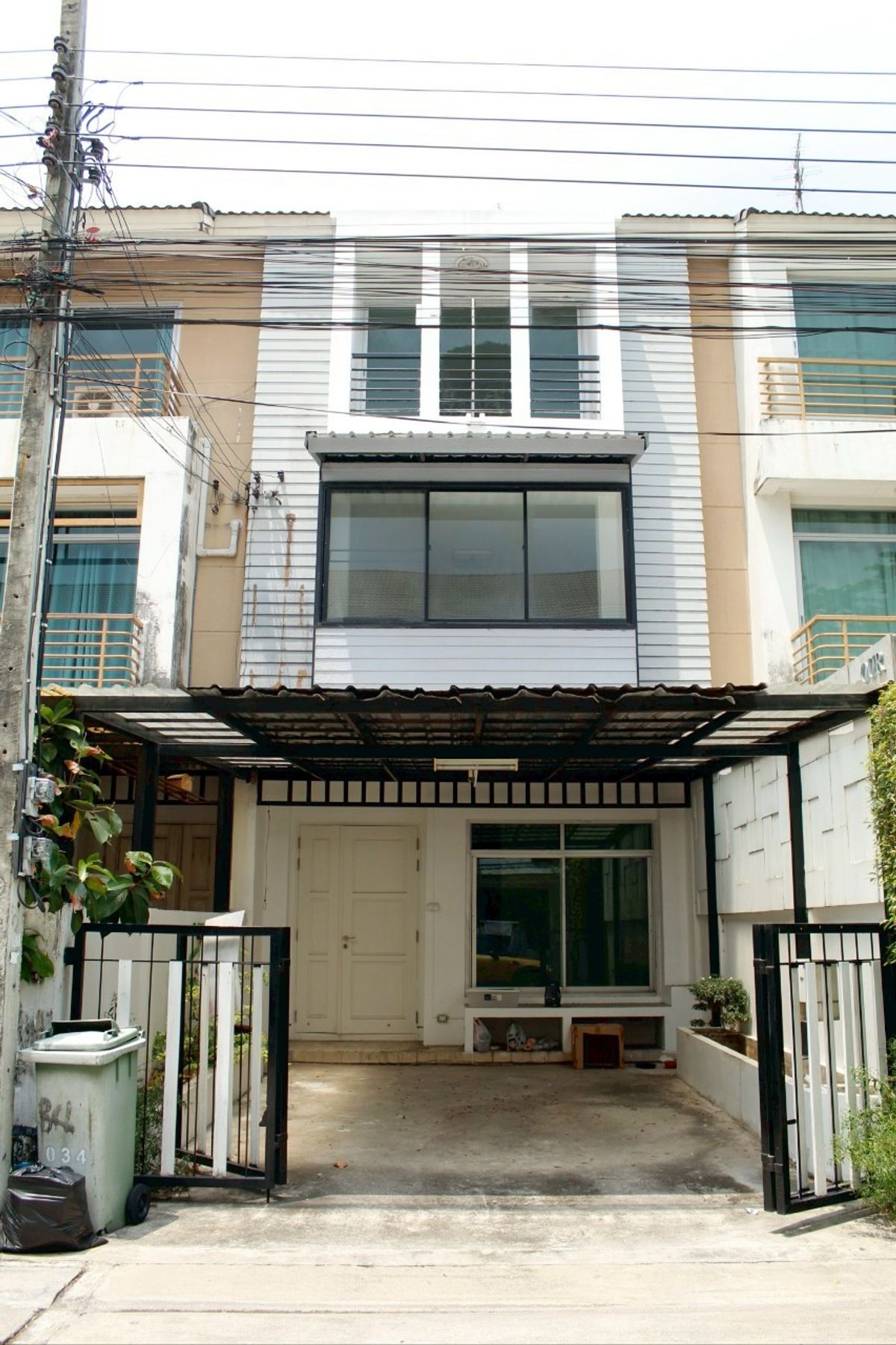For SaleTownhomeVipawadee, Don Mueang, Lak Si : 3-story townhome for sale, Vista Park Viphavadi Village, Vista Park Viphavadi