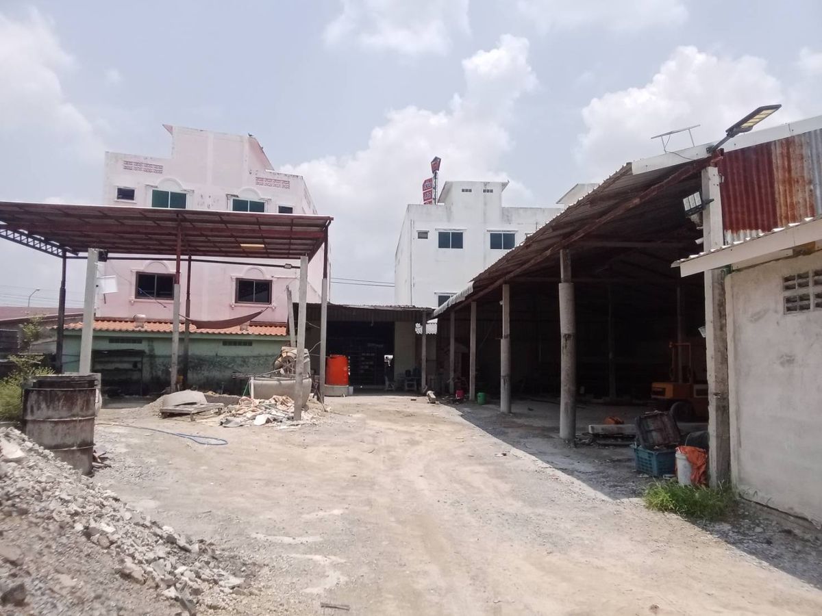 ที่ดินลพบุรี : ขายและให้เช่าที่ดินพร้อมสิ่งปลูกสร้าง อาคารพาณิชย์ 2 ชั้นครึ่ง และพื้นที่โดยรอบ ต.สระโบสถ์ อ.สระโบสถ์ จ.สระบุรี