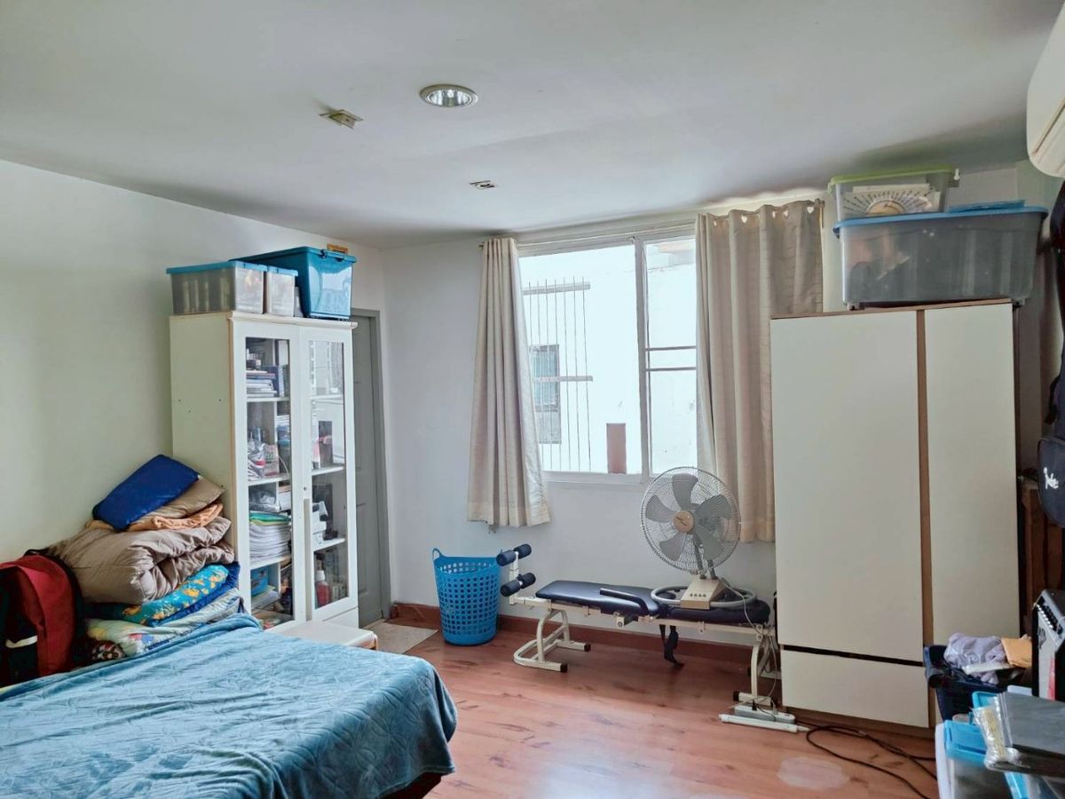 For SaleTownhomePattanakan, Srinakarin : Urgent sale townhome in prime location, near BTS On Nut, convenient, easy travel.