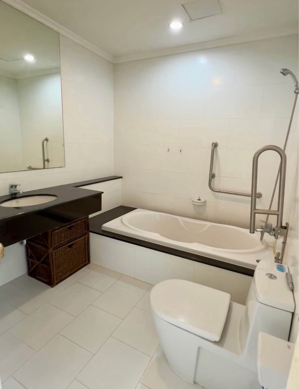 ขายคอนโดพระราม 3 สาธุประดิษฐ์ : 🌆Condo Supalai Casa Riva 2ห้องนอน วิวแม่น้ำและวิวสระ