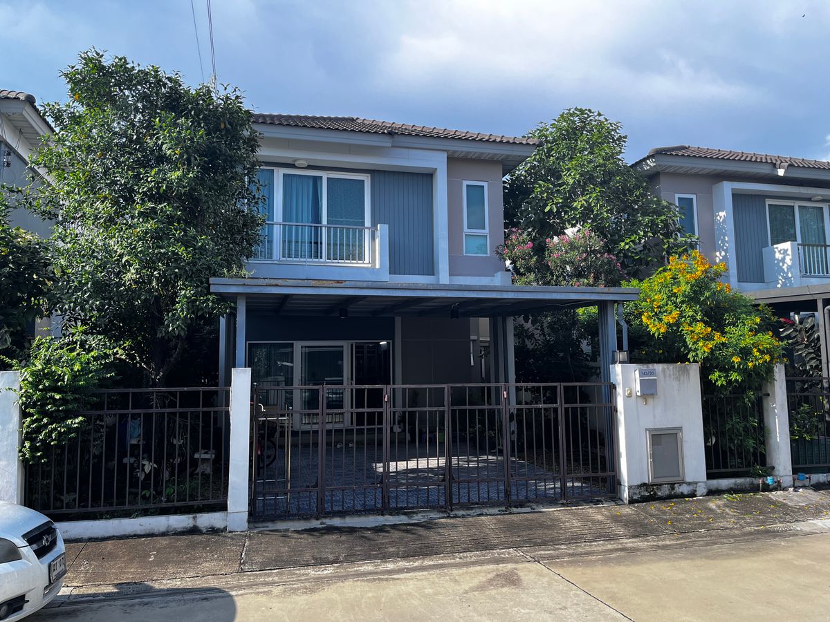 For SalePhutthamonthon, Salaya : Semi-detached house for sale, Supalai Moda Pinklao, Phutthamonthon, 3 bedrooms, 2 bathrooms, 4 air conditioners.
