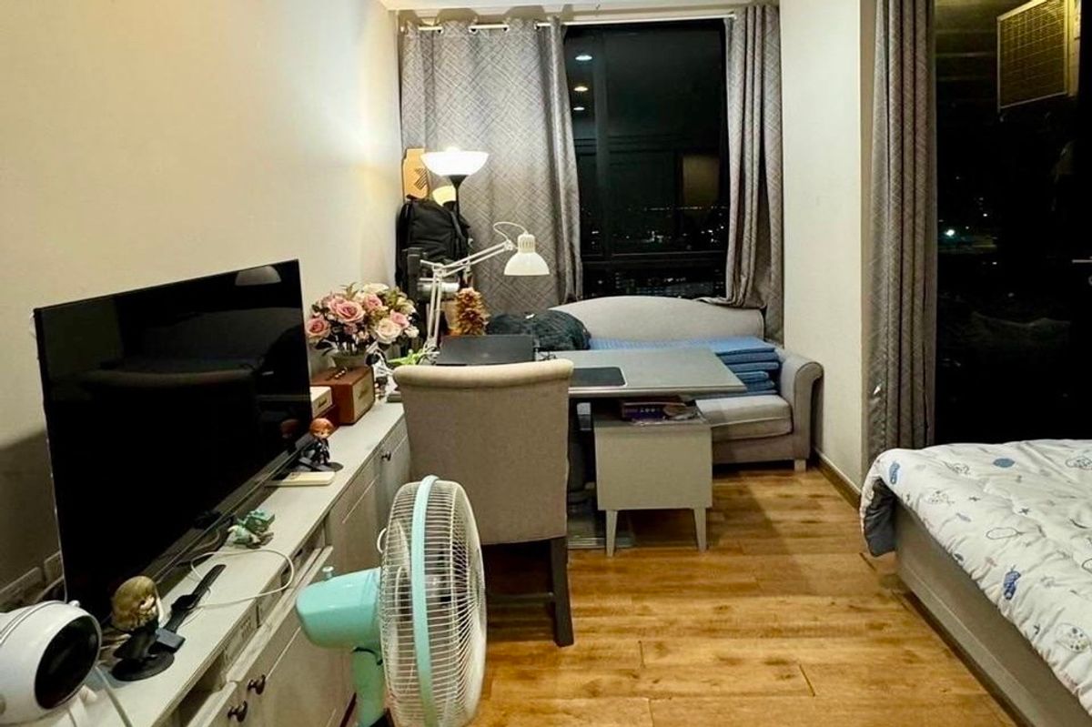 For SaleCondoSapankwai,Jatujak : 🔥 Sale with tenant !! high floor 21++, Good location!! 🔥 Code C20240302409..........The Editor, Studio room, 1 bathroom, furnished, SELL AT LOSS!!📣📣