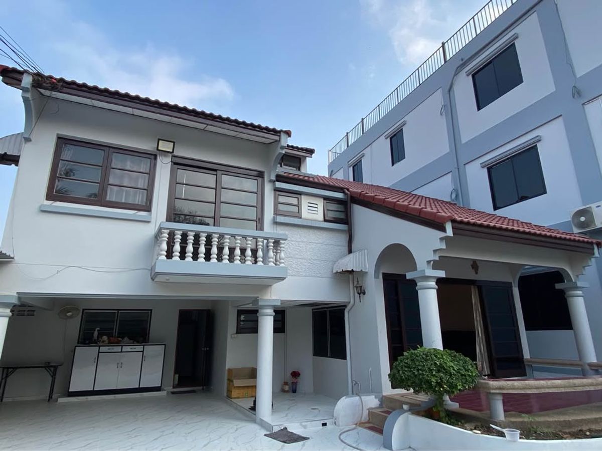 For RentHouseOnnut, Udomsuk : Single House Soi On Nut 