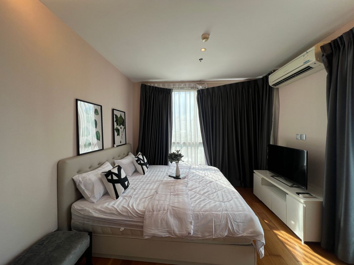 ให้เช่าคอนโดสุขุมวิท อโศก ทองหล่อ : ให้เช่า คอนโด 2 นอน 2 น้ำ ห้องกว้าง สวย วิวดี เฟอร์นิเจอร์ครบ พร้อมอยู่ ใกล้ BTS พร้อมพงษ์