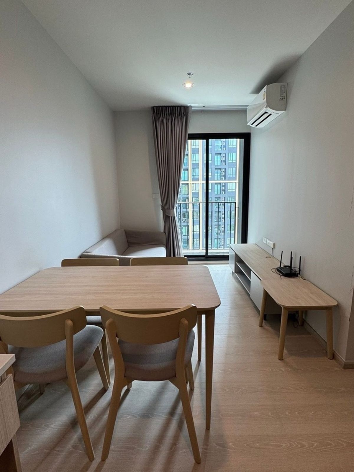 For RentCondoBangna, Bearing, Lasalle : Condo for rent Noble Nue Mega Plus Bangna (Noble Nue Mega Plus Bangna) Floor: 21 📍2 bedrooms, 2 bathrooms Room size: 46 sq m. Price: 22,000 baht Nearby places: Mega Bangna