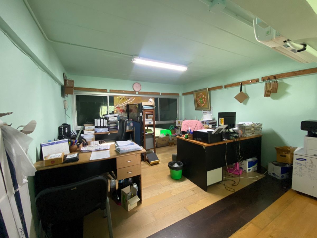 ขายอาคารพาณิชย์นนทบุรี บางใหญ่ บางบัวทอง : ขายโฮมออฟฟิต 3ชั้นครึ่ง ซอยกรมที่ดินนนทบุรีสาขาบางบัวทอง โซนหน้าหมู่บ้านภัทรนิเวศน์ ลากูน