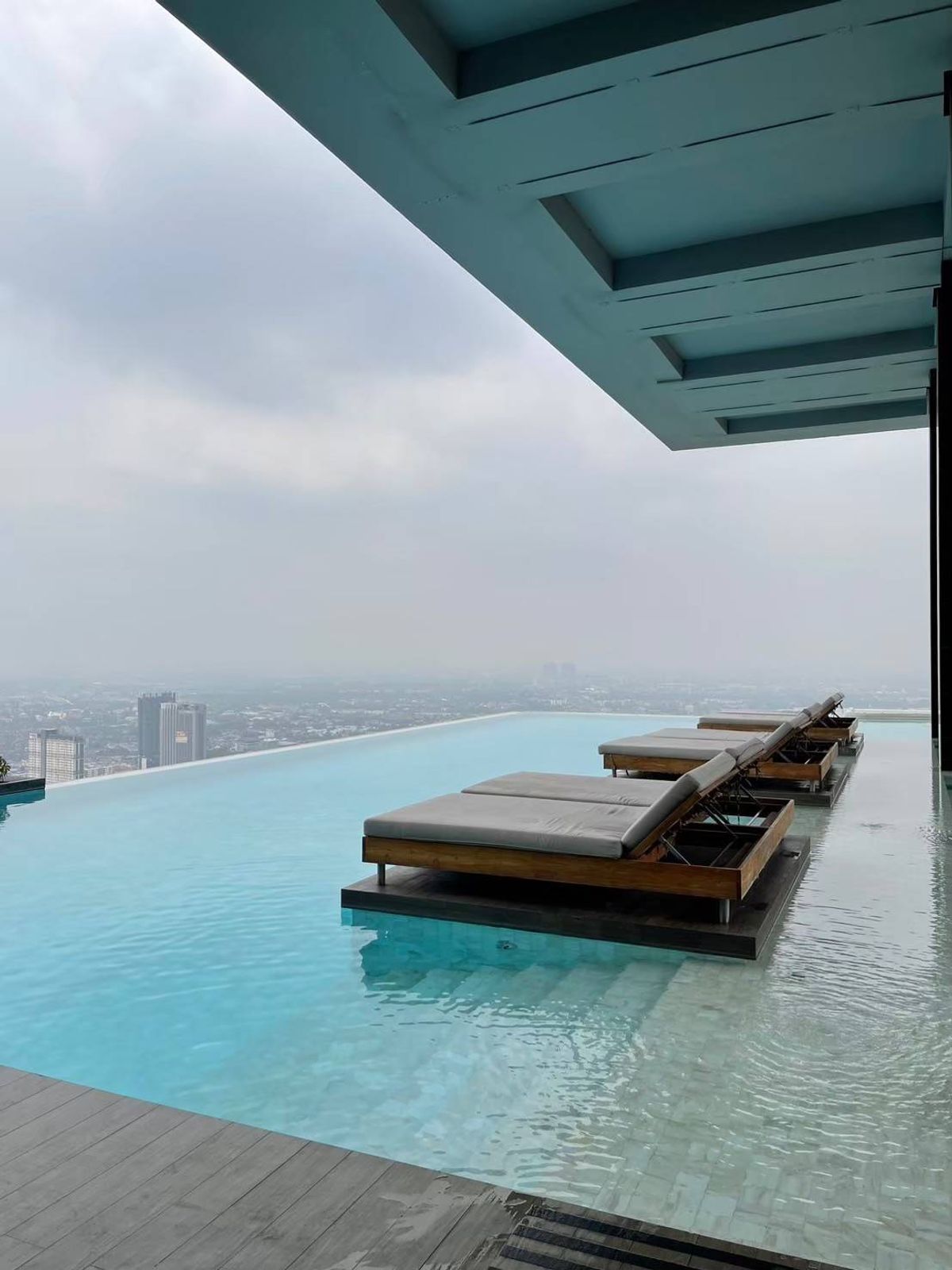 ขายคอนโดรัตนาธิเบศร์ สนามบินน้ำ พระนั่งเกล้า : ขายคอนโดวิวดีชั้นสูงราคาถูก