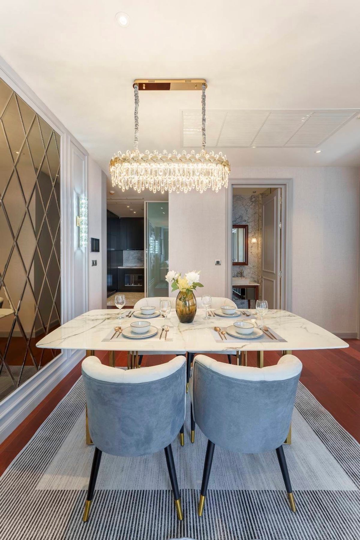 For RentCondoSukhumvit, Asoke, Thonglor : 💥SL-9160💥KHUN by YOO inspired by Starck 👉Line : @primahome