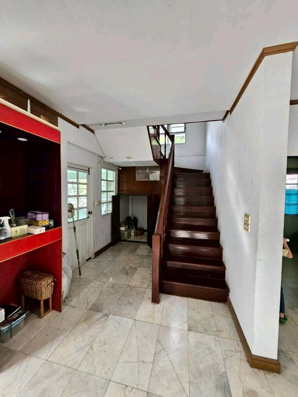 ขายบ้านเอกชัย บางบอน : ราคาearly bird ก่อนรีโนเวทเสร็จ บ้านเดี่ยวหลังมุม พร้อมสวนสีเขียวรอบบ้าน หมู่บ้านชัยพฤกษ์ บางบอน 77.5 ตร.ว. พื้นที่ใช้สอย 250 ตร.ม. 3 ห้องนอน 2 ห้องน้ำ เพียง 6.7 ล้าน ฟรีค่าโอน เดินทางสะดวกหลายเส้นทาง