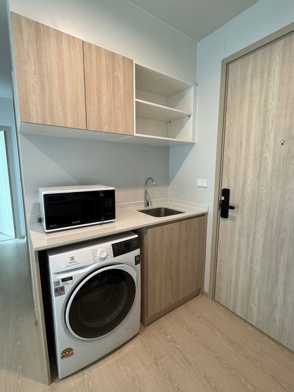 For RentCondoBangna, Bearing, Lasalle : Condo for rent Noble Nue Mega Plus Bangna (Noble Nue Mega Plus Bangna) Floor: 21 📍2 bedrooms, 2 bathrooms Room size: 46 sq m. Price: 22,000 baht Nearby places: Mega Bangna