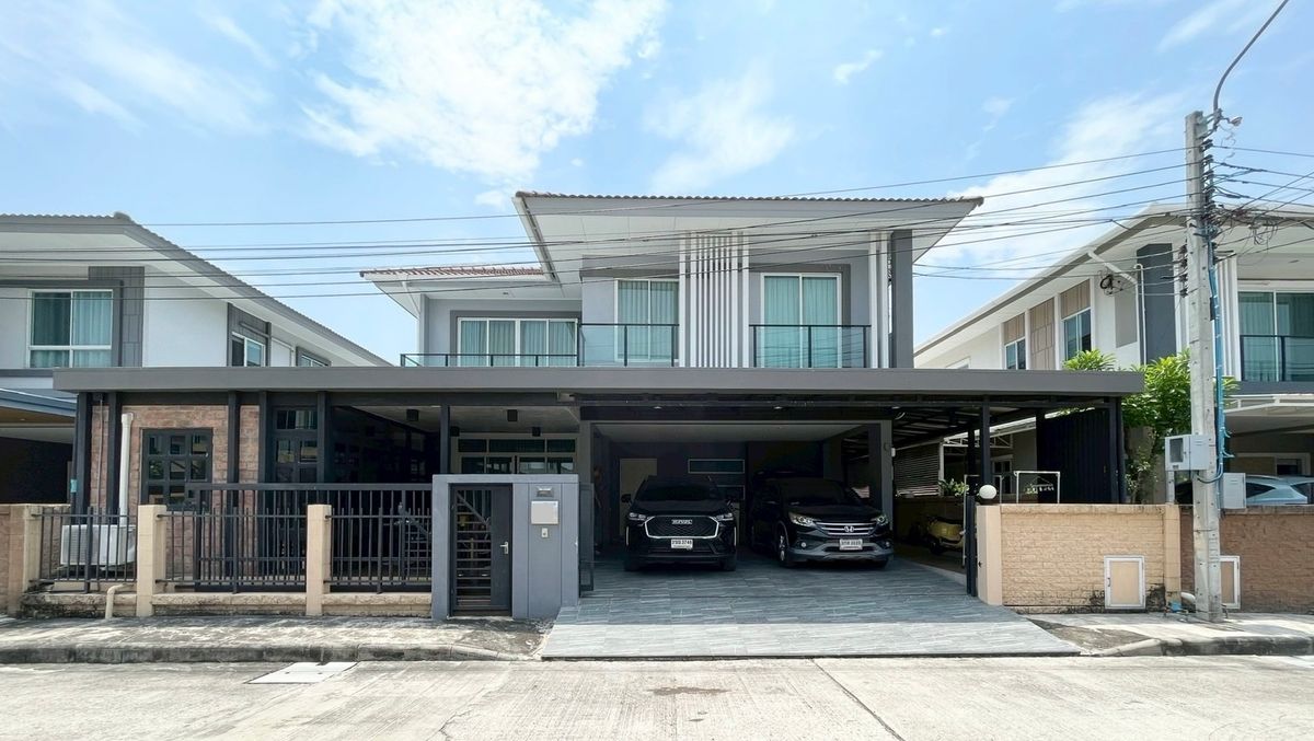 For SaleHousePattanakan, Srinakarin : 🏡 Single house for sale 