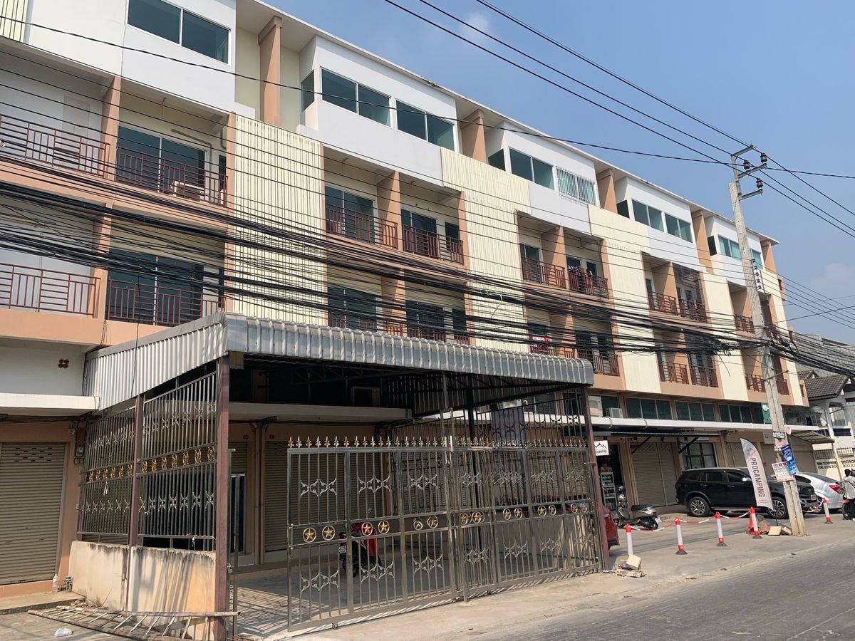 ให้เช่าอาคารพาณิชย์ลาดกระบัง สุวรรณภูมิ : ให้เช่าตึกโฮมออฟฟิศ 2 คูหาติดกัน 4 ชั้นครึ่ง ใกล้ถนนใหญ่ลาดกระบัง TO-00425