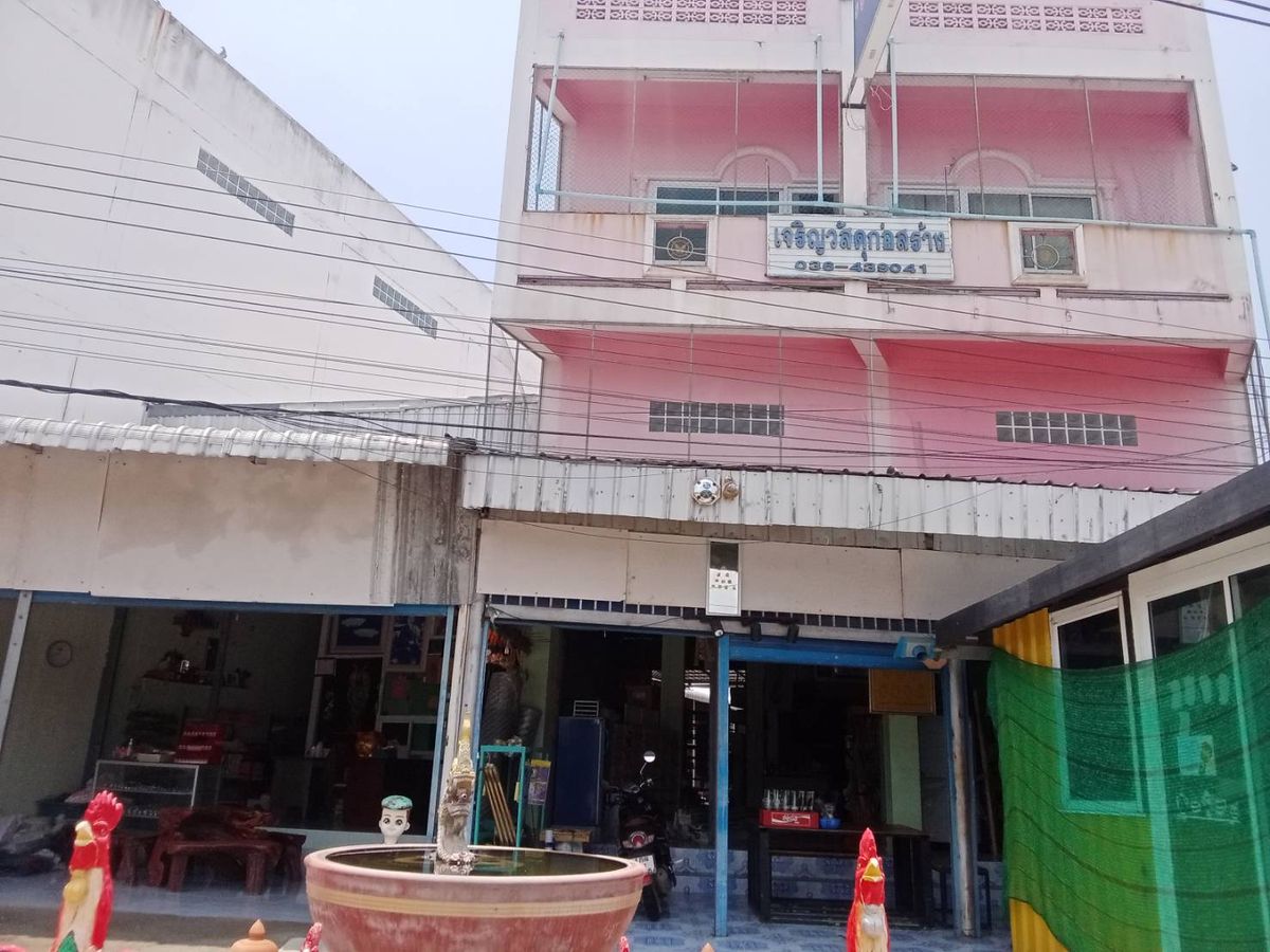 ที่ดินลพบุรี : ขายและให้เช่าที่ดินพร้อมสิ่งปลูกสร้าง อาคารพาณิชย์ 2 ชั้นครึ่ง และพื้นที่โดยรอบ ต.สระโบสถ์ อ.สระโบสถ์ จ.สระบุรี