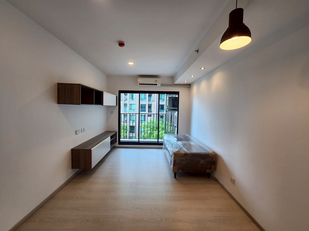 For SaleCondoVipawadee, Don Mueang, Lak Si : New condo for sale, never lived in, Knightsbridge Phahonyothin Interchange, corner room, connected to 2 electric train lines.