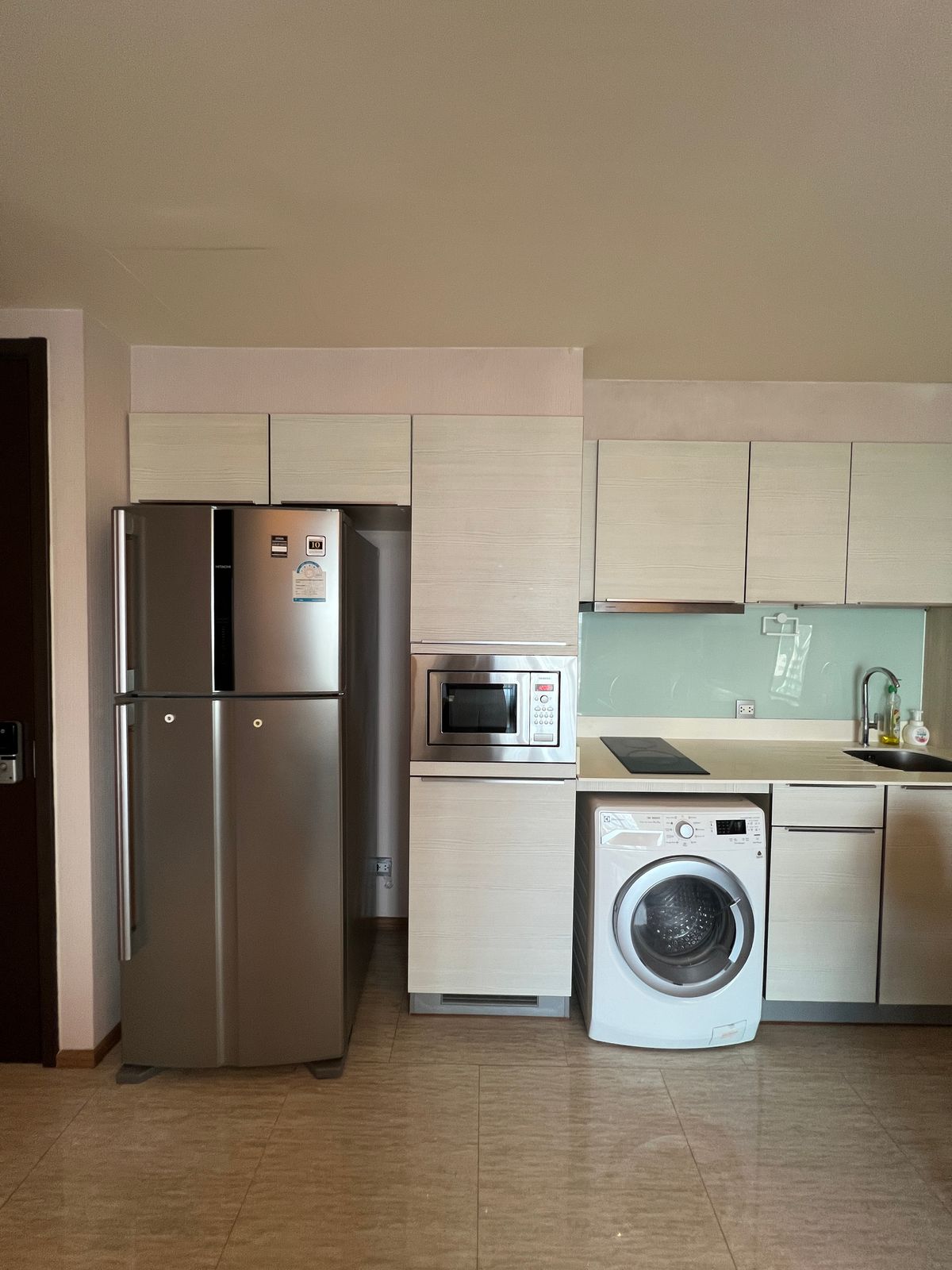 ให้เช่าคอนโดสุขุมวิท อโศก ทองหล่อ : ให้เช่า คอนโด 2 นอน 2 น้ำ ห้องกว้าง สวย วิวดี เฟอร์นิเจอร์ครบ พร้อมอยู่ ใกล้ BTS พร้อมพงษ์