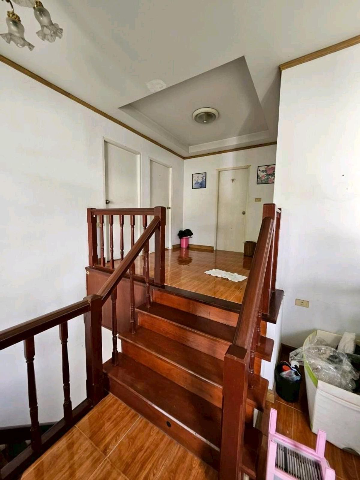 ขายบ้านเอกชัย บางบอน : ราคาearly bird ก่อนรีโนเวทเสร็จ บ้านเดี่ยวหลังมุม พร้อมสวนสีเขียวรอบบ้าน หมู่บ้านชัยพฤกษ์ บางบอน 77.5 ตร.ว. พื้นที่ใช้สอย 250 ตร.ม. 3 ห้องนอน 2 ห้องน้ำ เพียง 6.7 ล้าน ฟรีค่าโอน เดินทางสะดวกหลายเส้นทาง