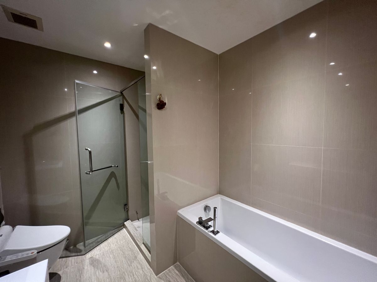 ให้เช่าคอนโดสุขุมวิท อโศก ทองหล่อ : ให้เช่า คอนโด 2 นอน 2 น้ำ ห้องกว้าง สวย วิวดี เฟอร์นิเจอร์ครบ พร้อมอยู่ ใกล้ BTS พร้อมพงษ์