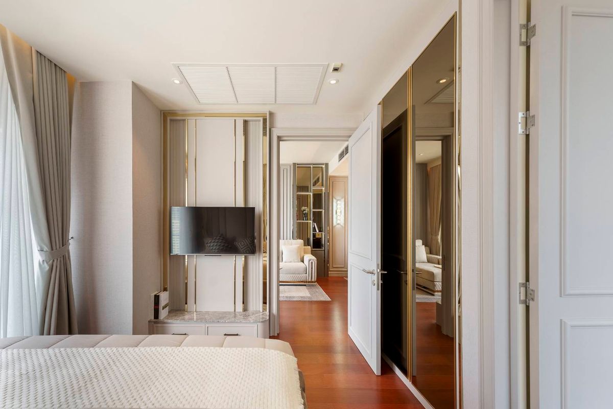 For RentCondoSukhumvit, Asoke, Thonglor : 💥SL-9160💥KHUN by YOO inspired by Starck 👉Line : @primahome