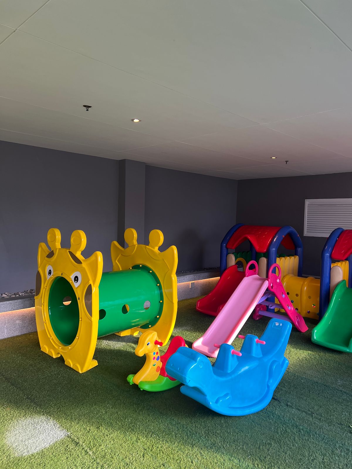 ให้เช่าคอนโดสุขุมวิท อโศก ทองหล่อ : ให้เช่า คอนโด 2 นอน 2 น้ำ ห้องกว้าง สวย วิวดี เฟอร์นิเจอร์ครบ พร้อมอยู่ ใกล้ BTS พร้อมพงษ์