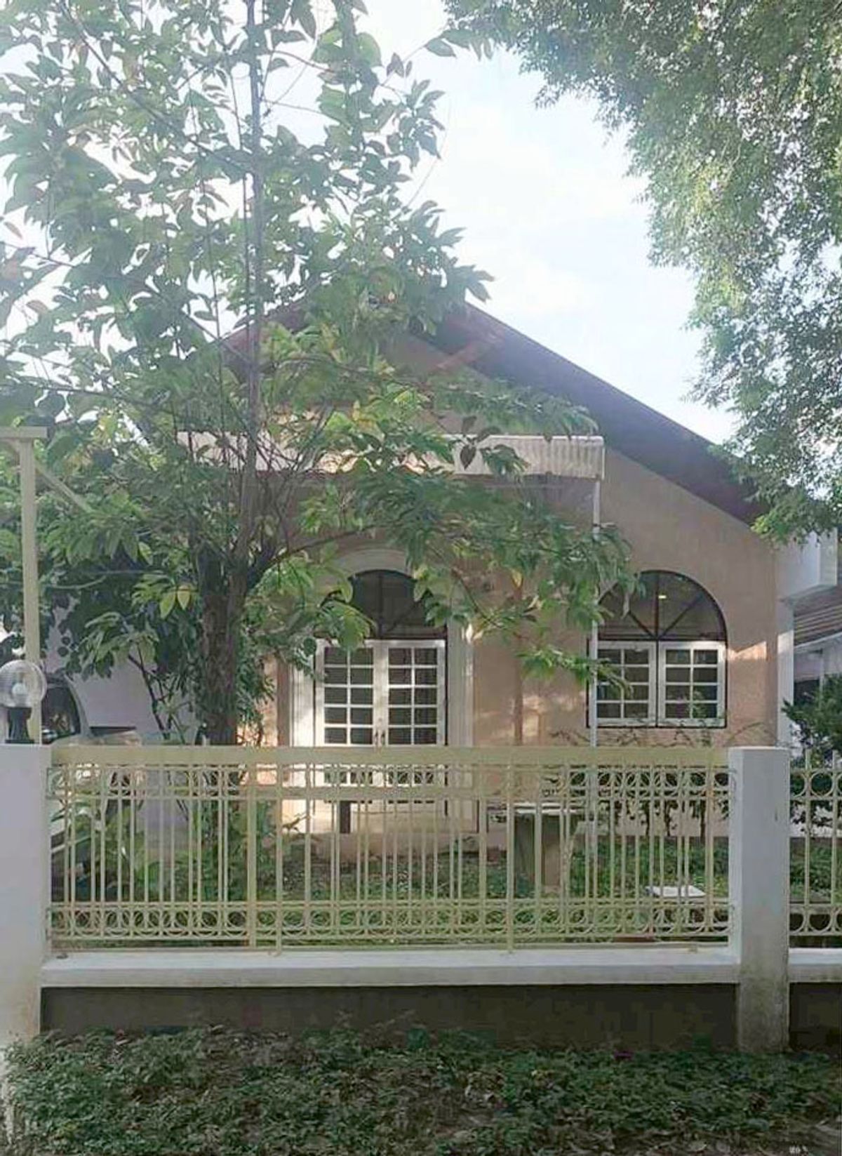 ให้เช่าบ้านเชียงใหม่ : บ้านในโครงการ ให้เช่าเดือนละ 15,000 บาท ใกล้เซ็นทรัลแอร์พอร์ตเพียง 5 นาที No.1H656
