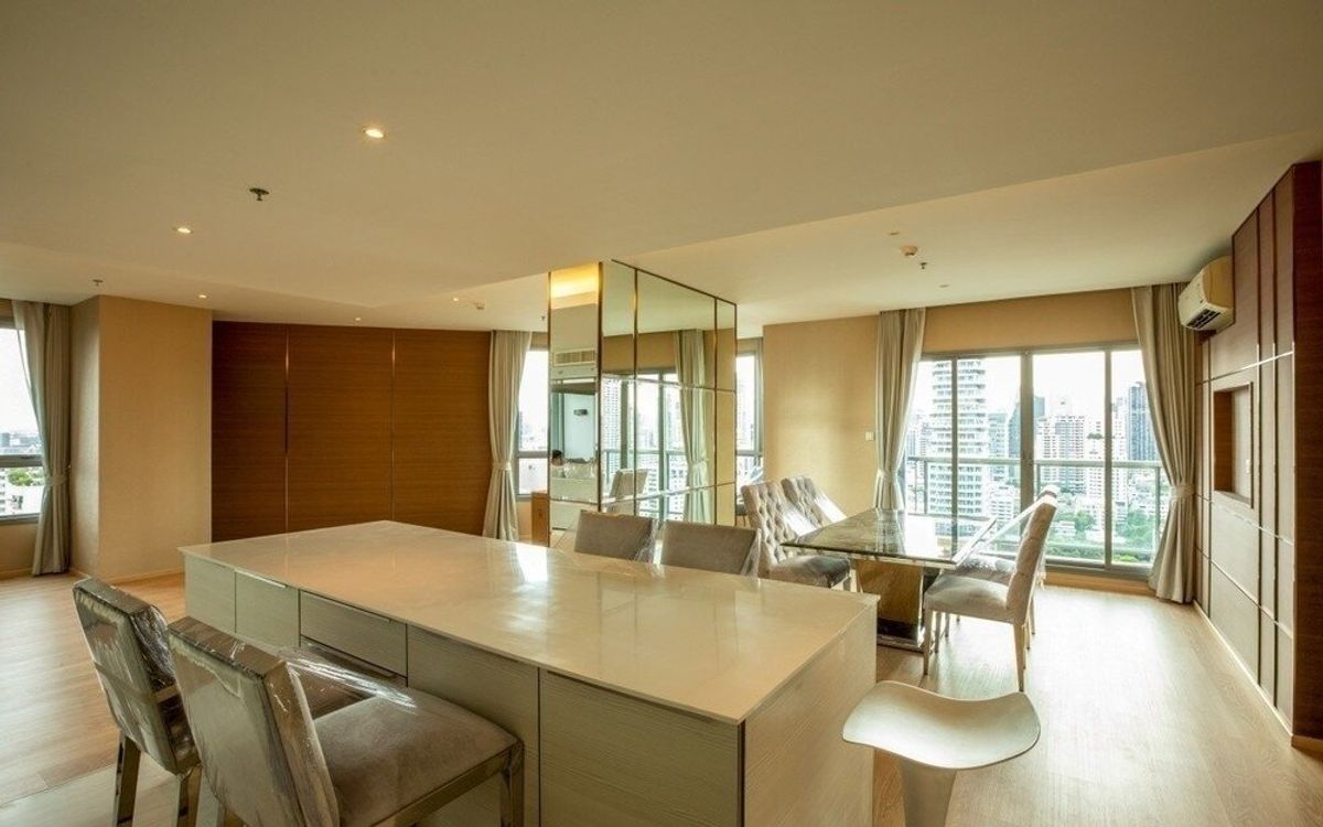 ให้เช่าคอนโดสุขุมวิท อโศก ทองหล่อ : H Sukhumvit 43 3 Bedroom 3 Bathroom 182 Sq.m 