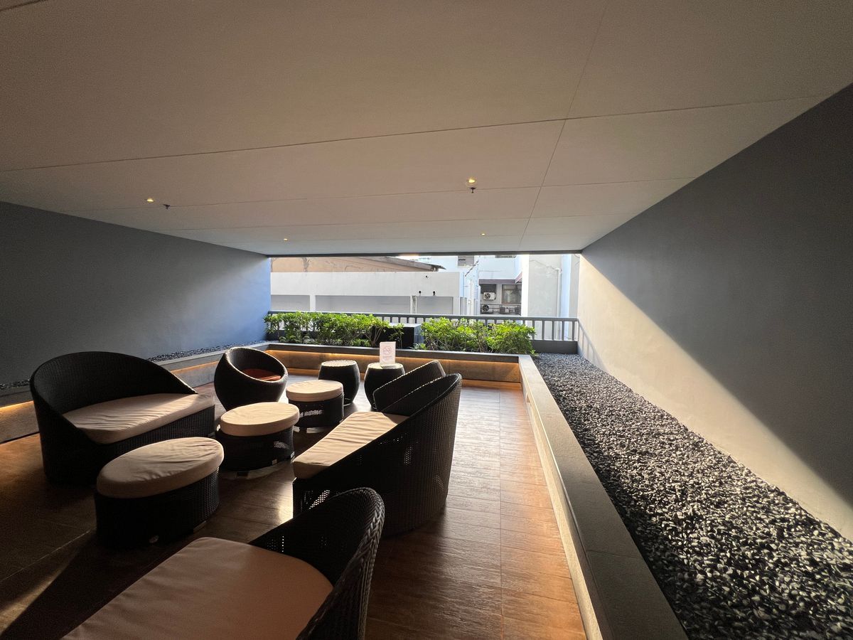 ให้เช่าคอนโดสุขุมวิท อโศก ทองหล่อ : ให้เช่า คอนโด 2 นอน 2 น้ำ ห้องกว้าง สวย วิวดี เฟอร์นิเจอร์ครบ พร้อมอยู่ ใกล้ BTS พร้อมพงษ์