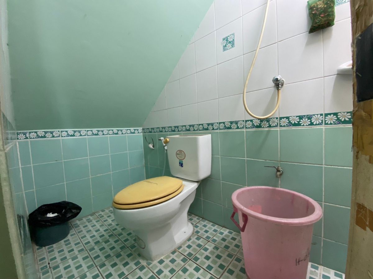 ขายอาคารพาณิชย์นนทบุรี บางใหญ่ บางบัวทอง : ขายโฮมออฟฟิต 3ชั้นครึ่ง ซอยกรมที่ดินนนทบุรีสาขาบางบัวทอง โซนหน้าหมู่บ้านภัทรนิเวศน์ ลากูน