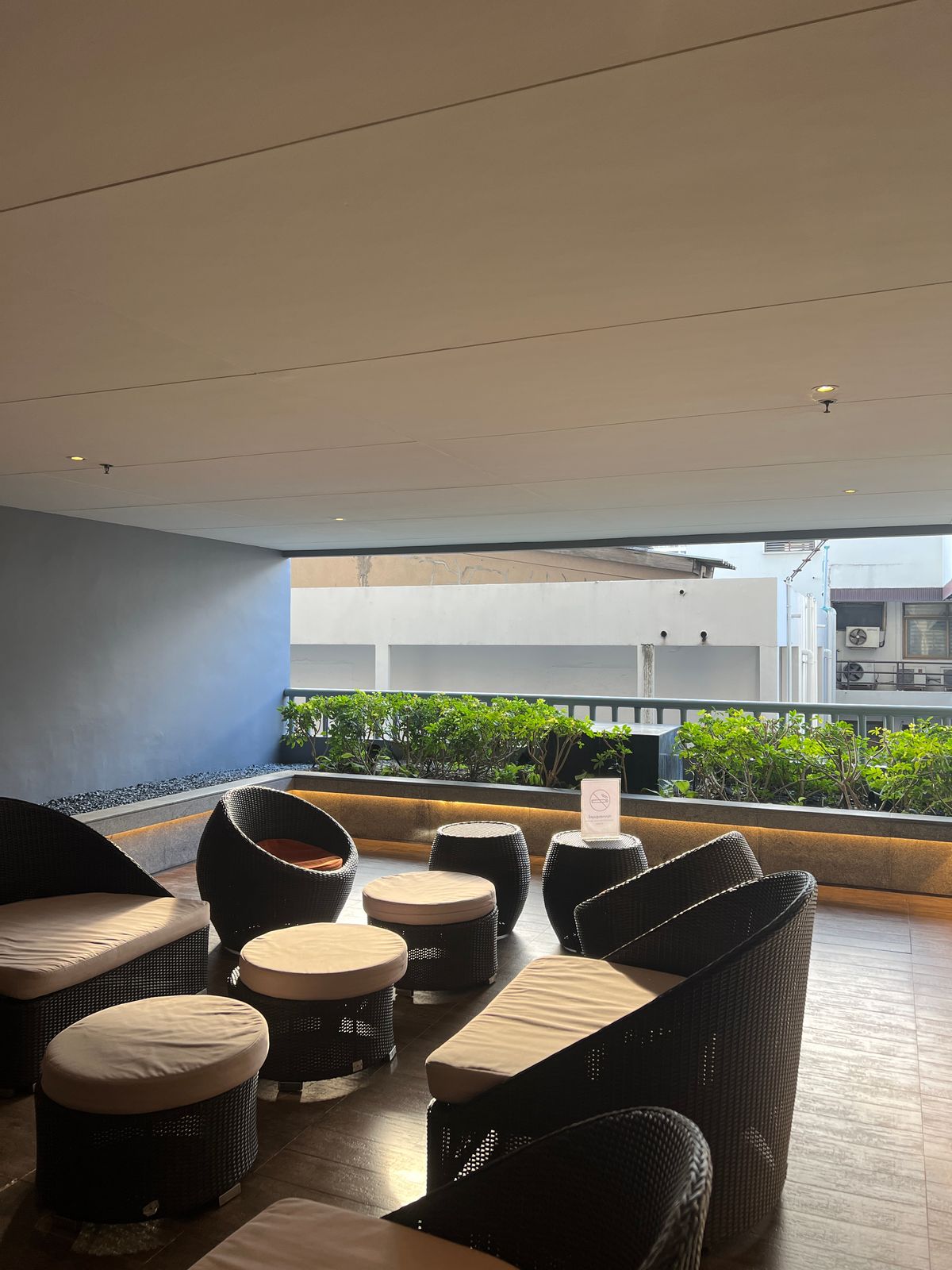 ให้เช่าคอนโดสุขุมวิท อโศก ทองหล่อ : ให้เช่า คอนโด 2 นอน 2 น้ำ ห้องกว้าง สวย วิวดี เฟอร์นิเจอร์ครบ พร้อมอยู่ ใกล้ BTS พร้อมพงษ์