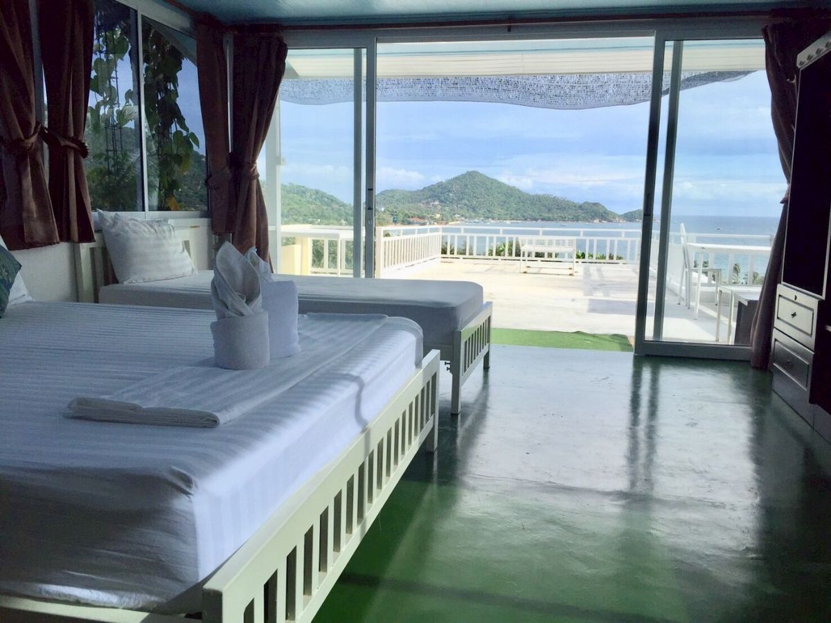 For SaleHotel&Apartment BusinessKoh Samui, Surat Thani : Hotel business for sale with tenants, Sairee Seaview, Koh Tao, Koh Phangan District. Surat Thani Province