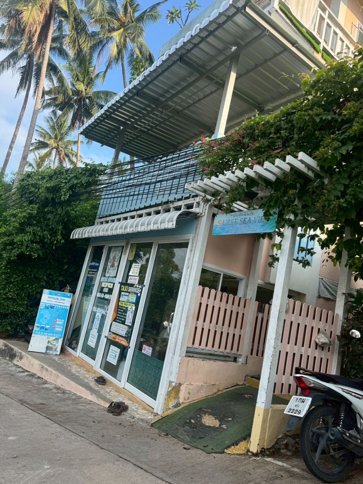 For SaleHotel&Apartment BusinessKoh Samui, Surat Thani : Hotel business for sale with tenants, Sairee Seaview, Koh Tao, Koh Phangan District. Surat Thani Province