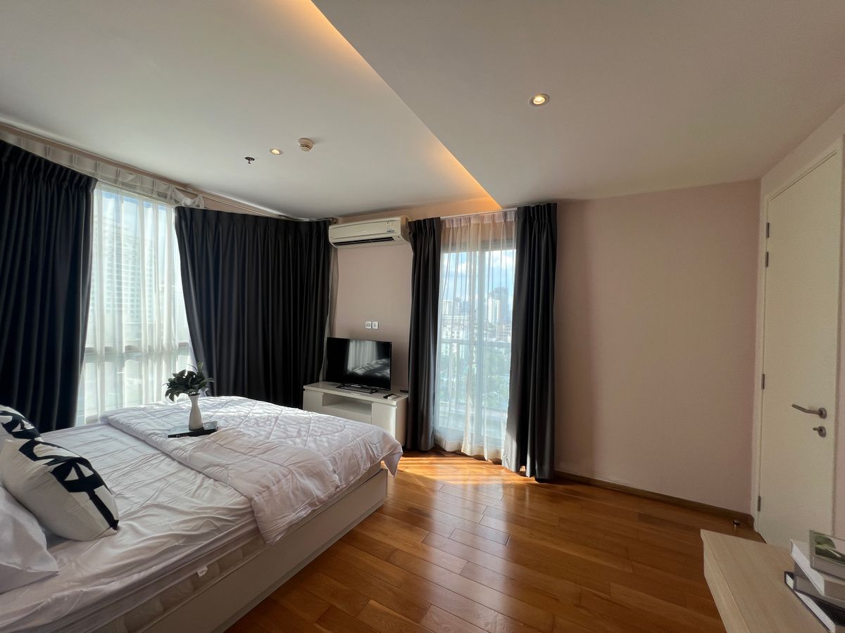 ให้เช่าคอนโดสุขุมวิท อโศก ทองหล่อ : ให้เช่า คอนโด 2 นอน 2 น้ำ ห้องกว้าง สวย วิวดี เฟอร์นิเจอร์ครบ พร้อมอยู่ ใกล้ BTS พร้อมพงษ์