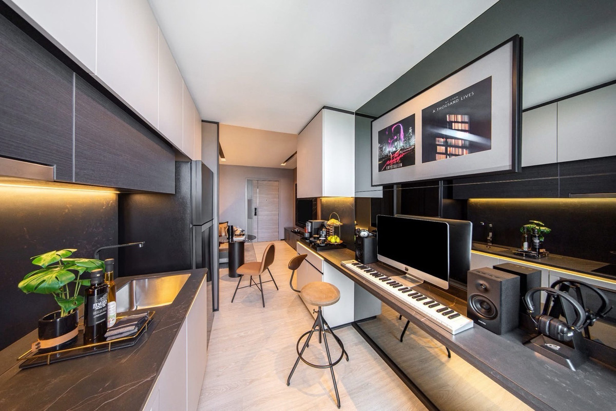 For SaleCondoSukhumvit, Asoke, Thonglor : Smashed and pounded like never before!!  Located in Thonglor, 150xxx per square meter.