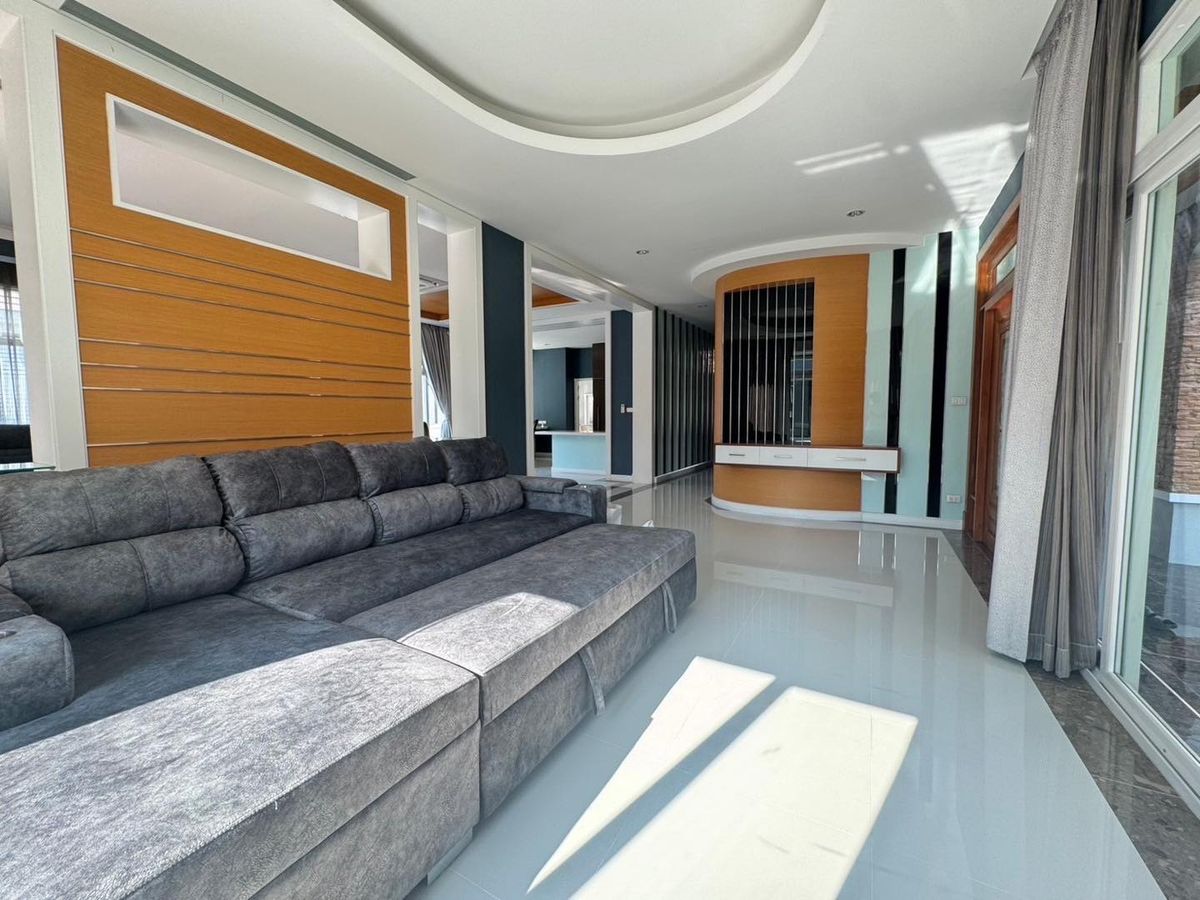 For RentHouseLadkrabang, Suwannaphum Airport : P-2814 Urgent for rent!  Single house, Perfect Masterpiece Rama 9, ready to move in.
