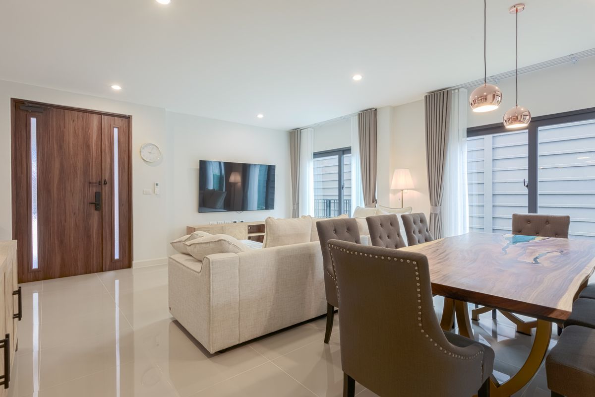 ให้เช่าบางนา แบริ่ง ลาซาล : ให้เช่าบ้านหรู บ้านกลางกลางเมือง The Edition บางนา (Rt-01)  