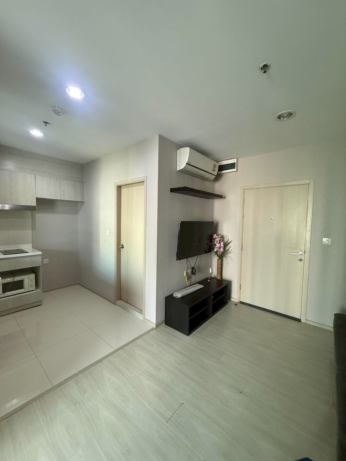 ให้เช่าคอนโดปิ่นเกล้า จรัญสนิทวงศ์ : 🚆คอนโด mrt บางยี่ขัน🚆 ให้เช่า ไลฟ์ ปิ่นเกล้า ✨