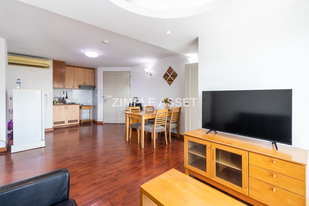 For RentPattanakan, Srinakarin : Line ID: @zimple_asset  Apartment style Condo on Srinakarin Road, Spacious and fully furnished rooms in a peaceful and secure environment, featuring a swimming pool. Conveniently located near MRT Hua Mak. Short-term rentals are also available.