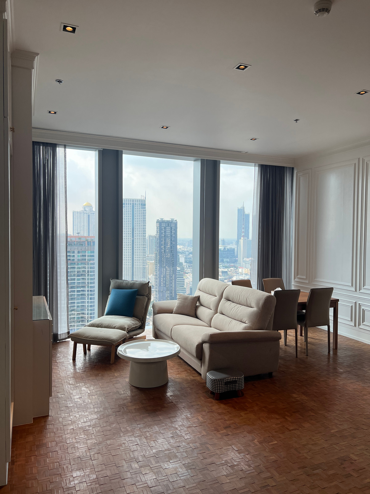 For RentCondoSathorn, Narathiwat : 🚨🔥 Ritz-Carlton Residences Bangkok | 2BR | Best View in Town | 160k