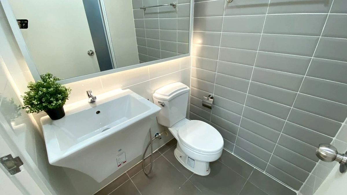 For SaleCondoKhlongtoei, Kluaynamthai : Urgent sale 🔥 Aspire Rama 4 🔥 Convenient transportation, near BTS Ekkamai